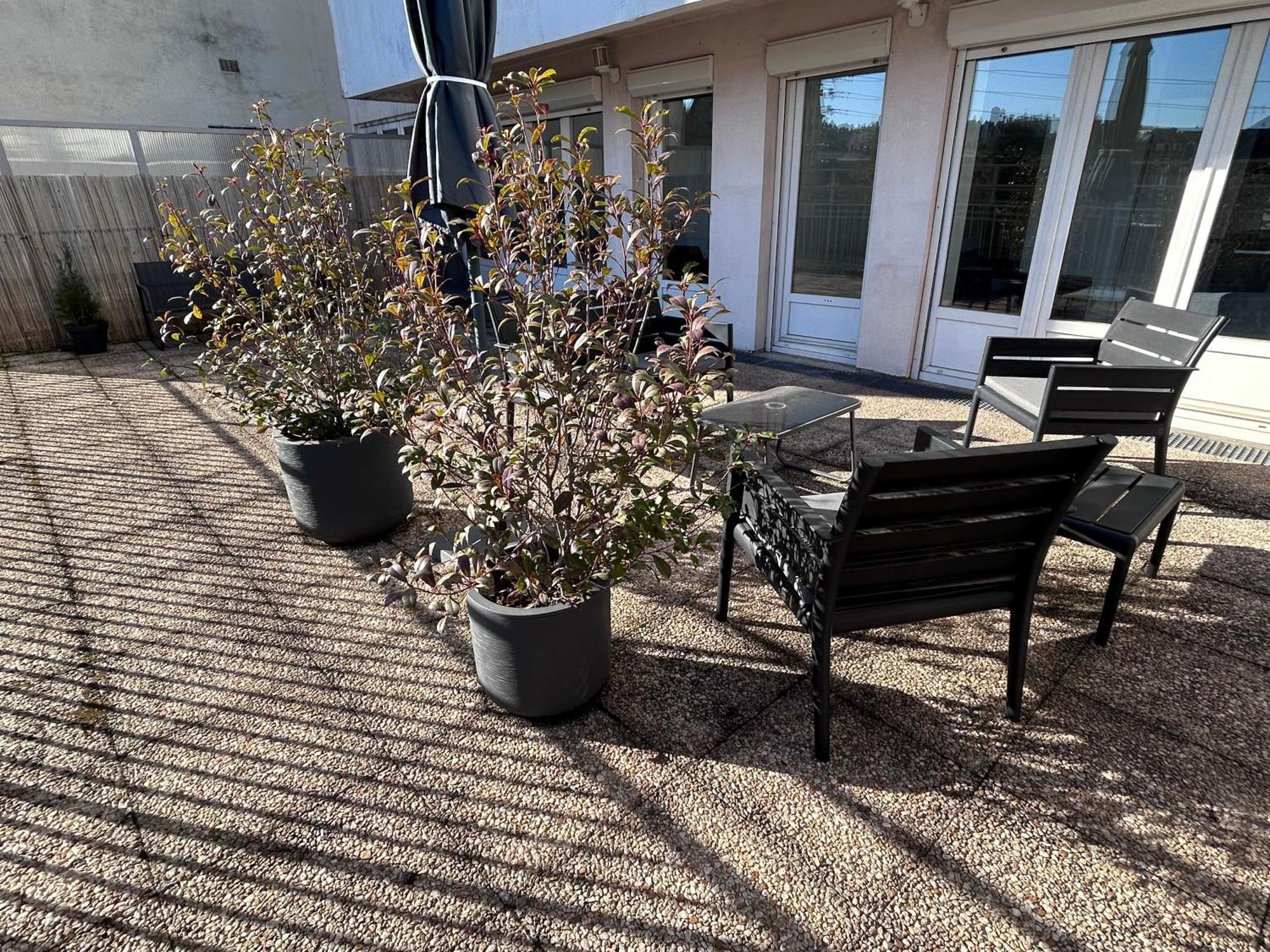 Centre Et Terrasse Brive-la-Gaillarde